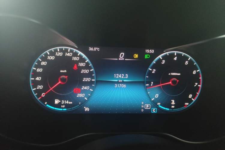 Used Mercedes-Benz GLC 2022 Facelifted GLC 260 L 4MATIC Dynamic Edition Instrument Cluster