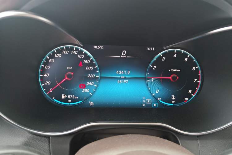 Used Mercedes-Benz GLC 2022 GLC 260 L 4MATIC Luxury Model Instrument Cluster