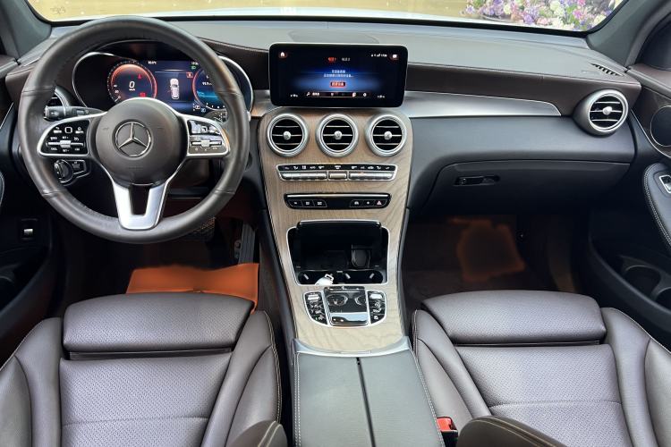 Used Mercedes-Benz GLC 2022 Refreshed GLC 300 L 4MATIC Dynamic Edition Prestige Version Interior 1
