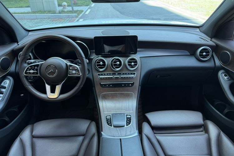 Used Mercedes-Benz GLC 2022 GLC 300 L 4MATIC Dynamic Edition Prestige Model Interior 1