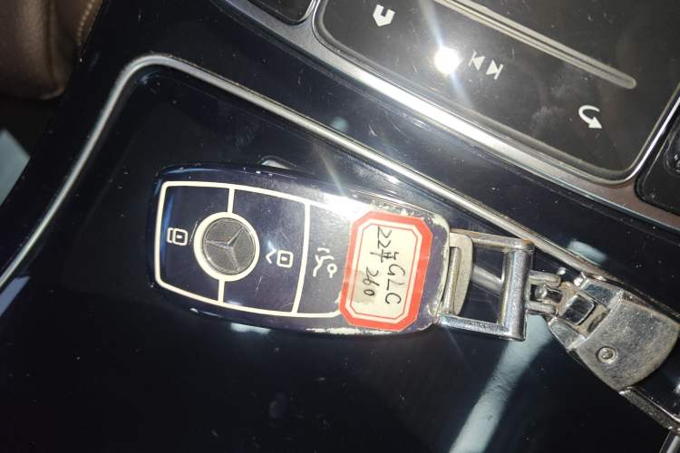 Used Mercedes-Benz GLC 2022 Facelifted GLC 260 L 4MATIC Dynamic Edition Interior 1