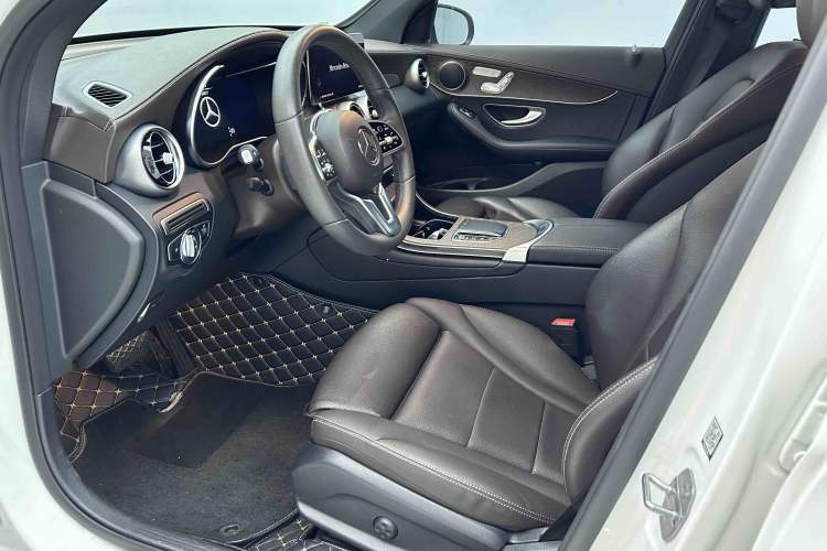 Used Mercedes-Benz GLC 2022 GLC 300 L 4MATIC Dynamic Edition Prestige Model Interior 1