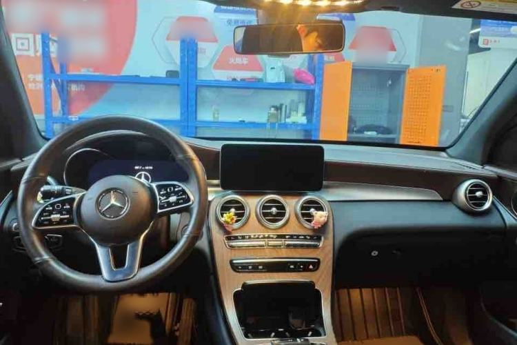 Used Mercedes-Benz GLC 2022 Refreshed GLC 300 L 4MATIC Dynamic Edition Prestige Version Interior 2