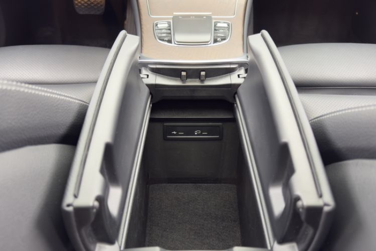 Used Mercedes-Benz GLC 2022 Refreshed GLC 300 L 4MATIC Dynamic Edition Prestige Version Interior 3