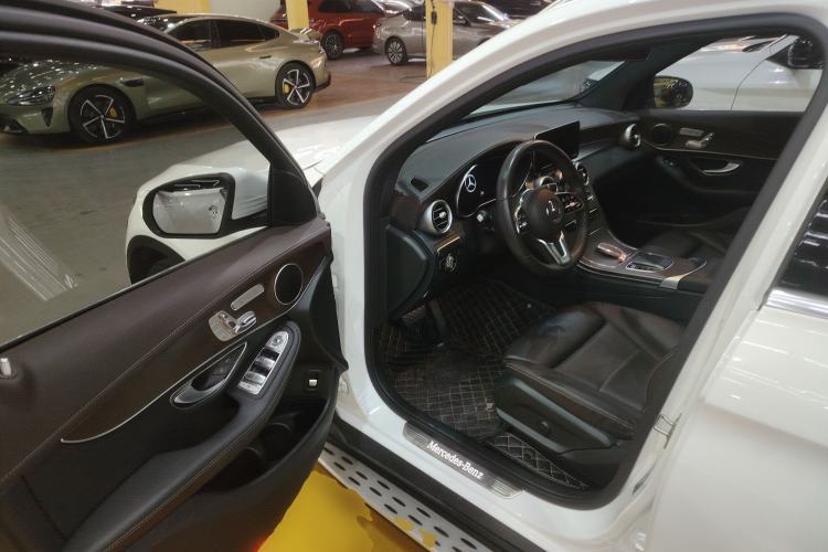 Used Mercedes-Benz GLC 2022 Refreshed GLC 300 L 4MATIC Dynamic Edition Prestige Version Interior 3