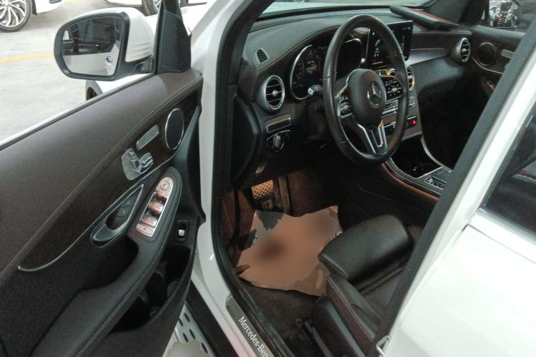 Used Mercedes-Benz GLC 2022 Refreshed GLC 300 L 4MATIC Dynamic Edition Prestige Version Interior 3