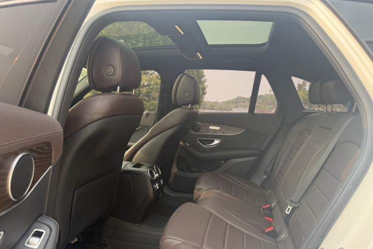 Used Mercedes-Benz GLC 2022 GLC 300 L 4MATIC Dynamic Edition Prestige Model Interior 3