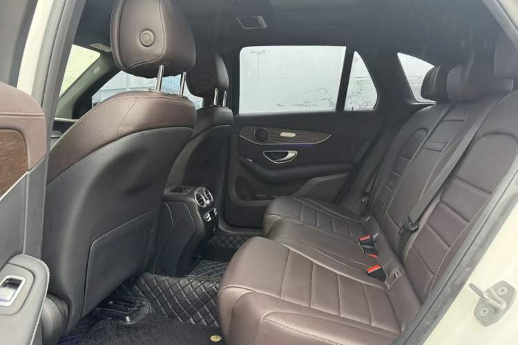 Used Mercedes-Benz GLC 2022 Refreshed GLC 300 L 4MATIC Dynamic Edition Interior 4