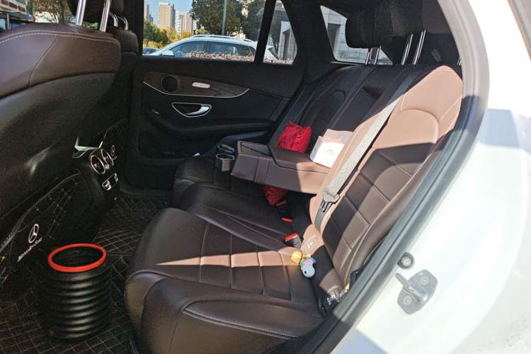 Used Mercedes-Benz GLC 2022 Refreshed GLC 300 L 4MATIC Dynamic Edition Interior 4
