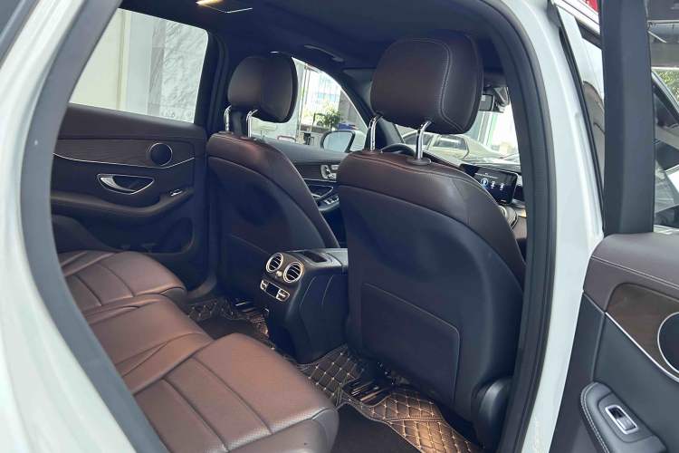 Used Mercedes-Benz GLC 2022 GLC 300 L 4MATIC Dynamic Edition Prestige Model Interior 4