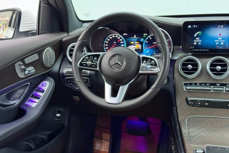 Used Mercedes-Benz GLC 2022 Refreshed GLC 300 L 4MATIC Dynamic Edition Interior 4