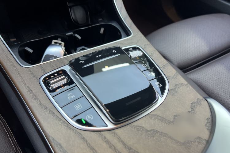 Used Mercedes-Benz GLC 2022 Refreshed GLC 300 L 4MATIC Dynamic Edition Prestige Version Interior 6
