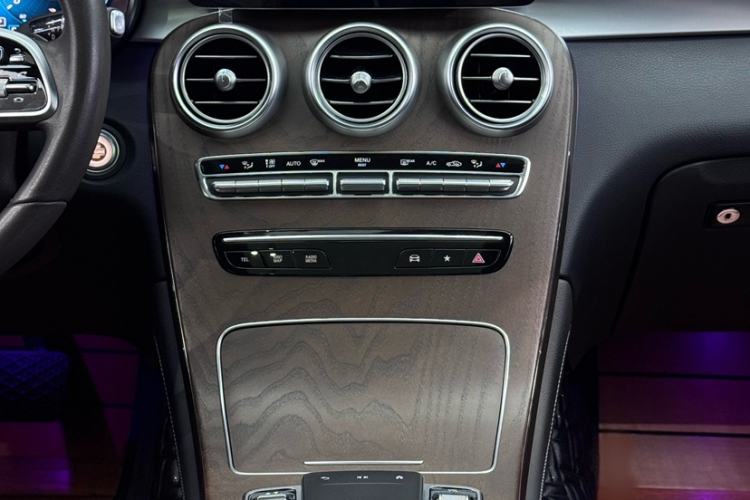 Used Mercedes-Benz GLC 2022 Refreshed GLC 300 L 4MATIC Dynamic Edition Interior 6