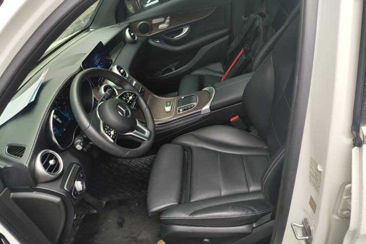 Used Mercedes-Benz GLC 2022 Refreshed GLC 300 L 4MATIC Dynamic Edition Left Front Seat