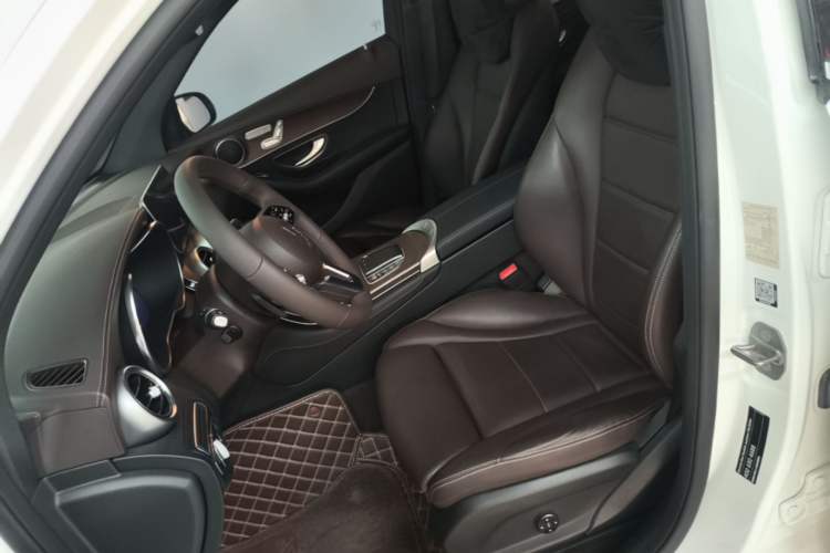 Used Mercedes-Benz GLC 2022 GLC 260 L 4MATIC Luxury Model Left Front Seat