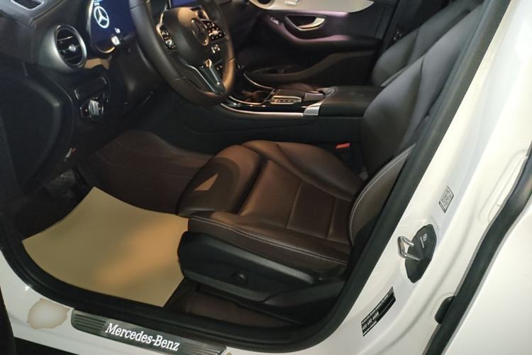 Used Mercedes-Benz GLC 2022 Facelifted GLC 260 L 4MATIC Dynamic Edition Left Front Seat