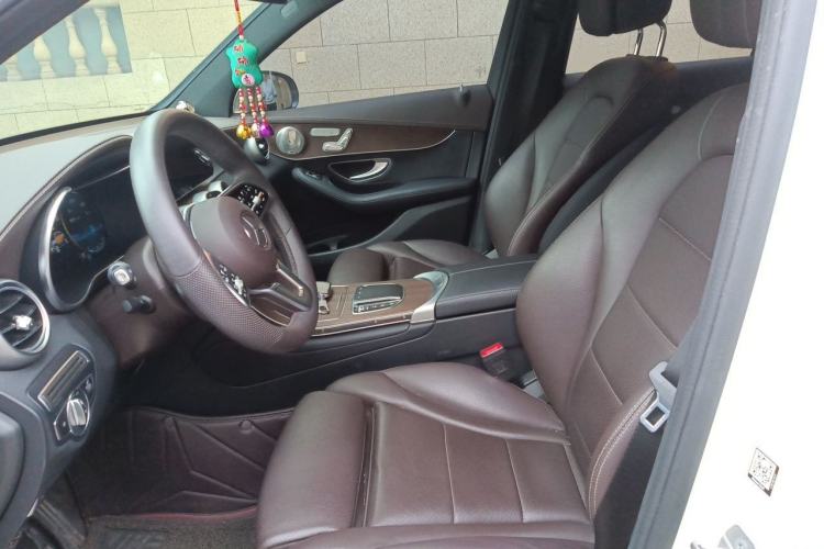 Used Mercedes-Benz GLC 2022 Second Facelift GLC 260 L 4MATIC Luxury Edition Left Front Seat