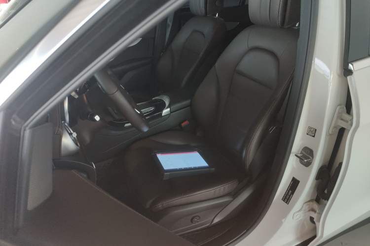 Used Mercedes-Benz GLC 2022 Facelifted GLC 260 L 4MATIC Dynamic Edition Left Front Seat