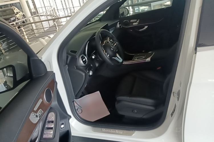 Used Mercedes-Benz GLC 2022 Refreshed GLC 300 L 4MATIC Dynamic Edition Prestige Version Left Front Seat