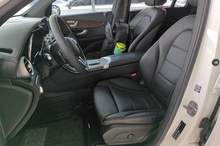 Used Mercedes-Benz GLC 2022 GLC 300 L 4MATIC Dynamic Model Left Front Seat