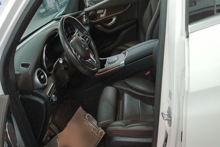 Used Mercedes-Benz GLC 2022 Refreshed GLC 300 L 4MATIC Dynamic Edition Prestige Version Left Front Seat