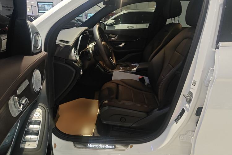 Used Mercedes-Benz GLC 2022 Refreshed GLC 300 L 4MATIC Dynamic Edition Prestige Version Left Front Seat