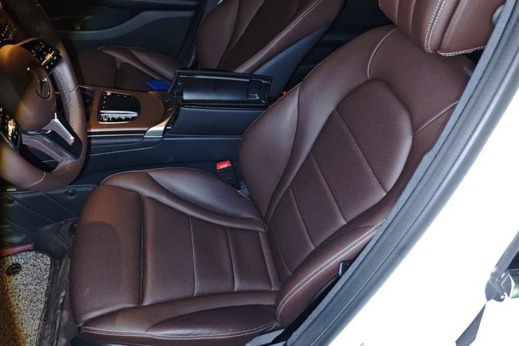 Used Mercedes-Benz GLC 2022 Refreshed GLC 300 L 4MATIC Dynamic Edition Prestige Version Left Front Seat