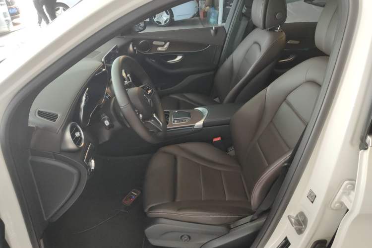 Used Mercedes-Benz GLC 2022 GLC 260 L 4MATIC Luxury Model Left Front Seat