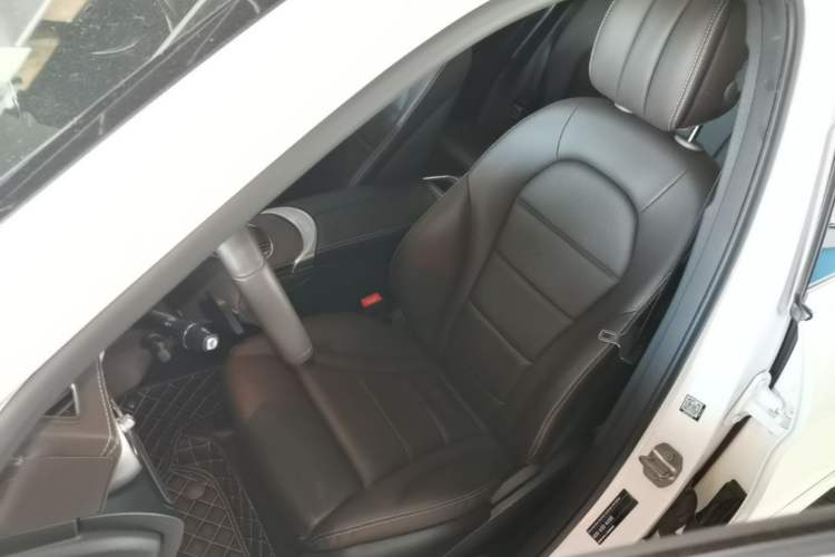 Used Mercedes-Benz GLC 2022 GLC 300 L 4MATIC Dynamic Edition Prestige Model Left Front Seat