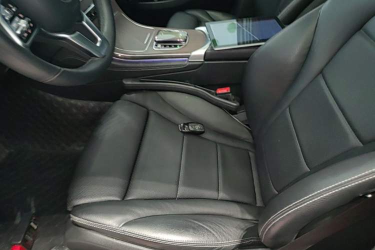 Used Mercedes-Benz GLC 2022 GLC 300 L 4MATIC Dynamic Model Left Front Seat