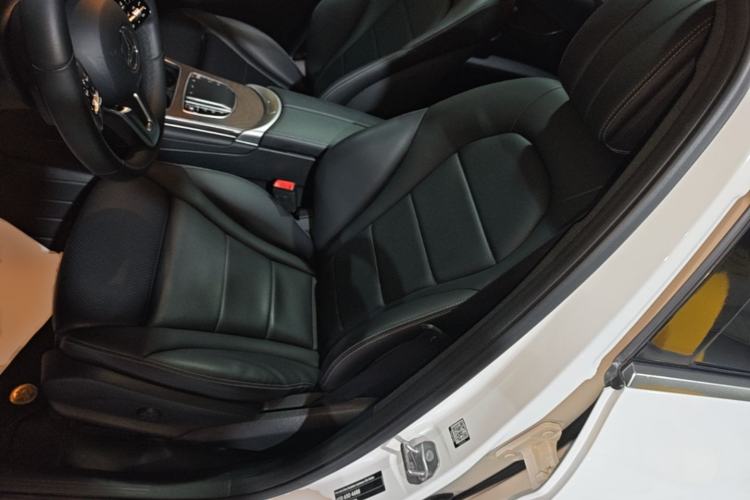 Used Mercedes-Benz GLC 2022 Second Facelift GLC 260 L 4MATIC Luxury Edition Left Front Seat