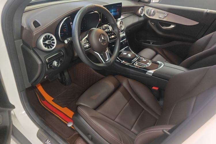 Used Mercedes-Benz GLC 2022 Facelifted GLC 260 L 4MATIC Dynamic Edition Left Front Seat