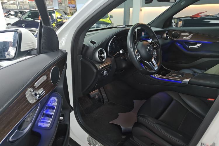 Used Mercedes-Benz GLC 2022 Refreshed GLC 300 L 4MATIC Dynamic Edition Prestige Version Left Front Seat