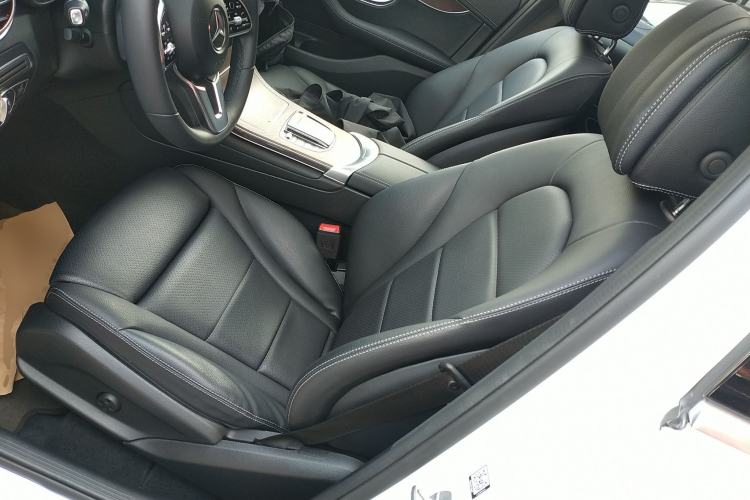 Used Mercedes-Benz GLC 2022 Facelifted GLC 300 L 4MATIC Luxury Edition Left Front Seat