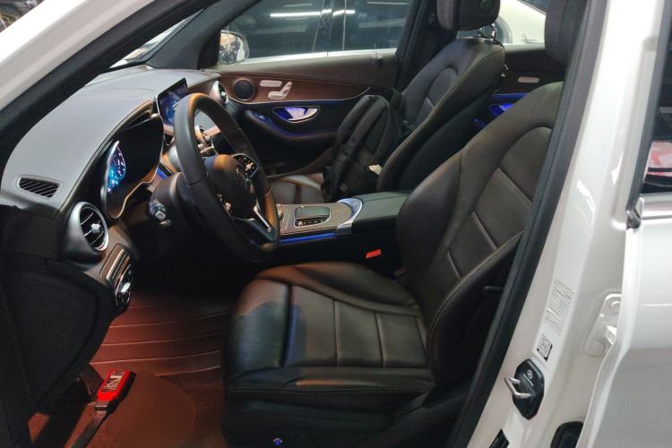 Used Mercedes-Benz GLC 2022 Second Facelift GLC 260 L 4MATIC Luxury Edition Left Front Seat
