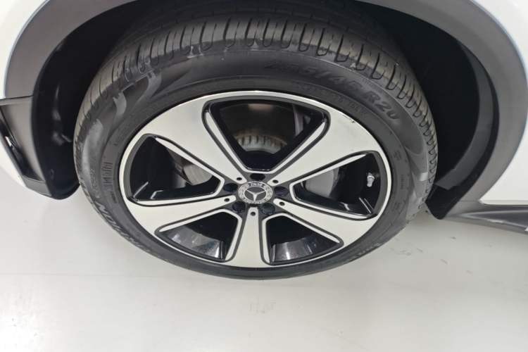Used Mercedes-Benz GLC 2022 Refreshed GLC 300 L 4MATIC Dynamic Edition Prestige Version Left Front Wheel Hub