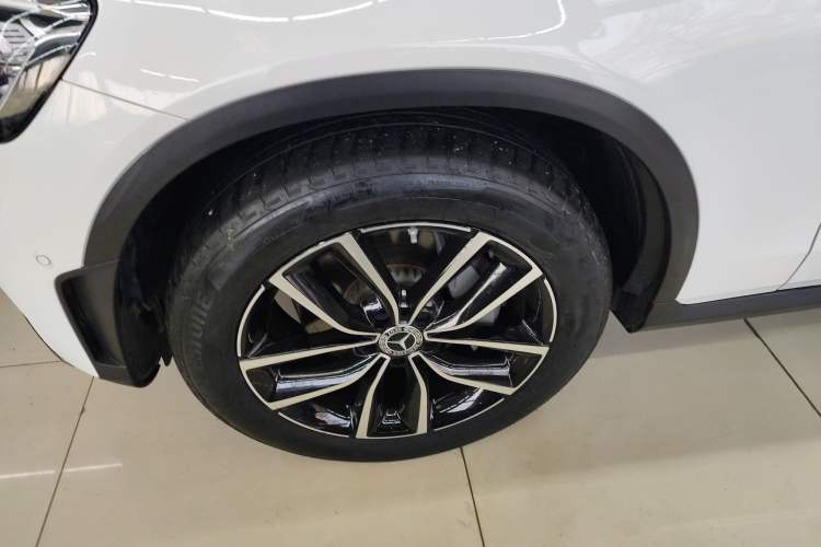Used Mercedes-Benz GLC 2022 GLC 260 L 4MATIC Luxury Model Left Front Wheel Hub
