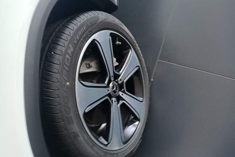 Used Mercedes-Benz GLC 2022 Refreshed GLC 300 L 4MATIC Dynamic Edition Prestige Version Left Front Wheel Hub