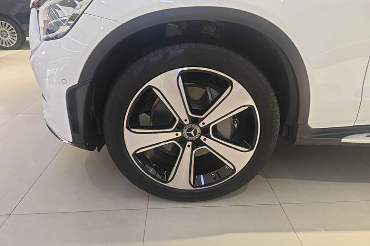 Used Mercedes-Benz GLC 2022 Refreshed GLC 300 L 4MATIC Dynamic Edition Prestige Version Left Front Wheel Hub