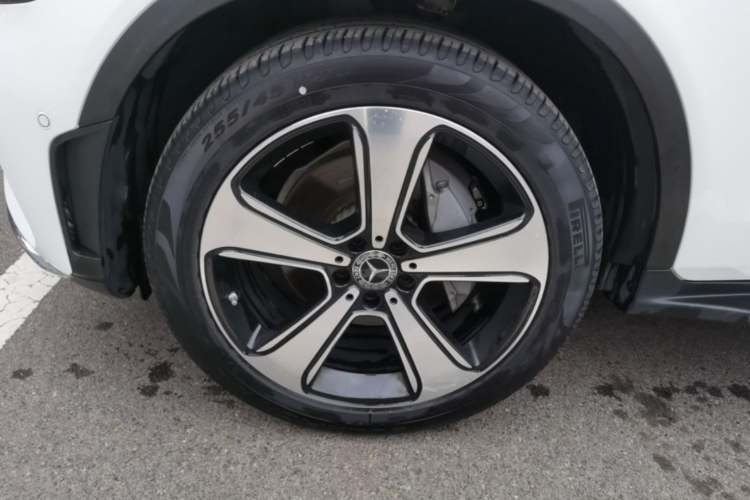 Used Mercedes-Benz GLC 2022 Refreshed GLC 300 L 4MATIC Dynamic Edition Prestige Version Left Front Wheel Hub