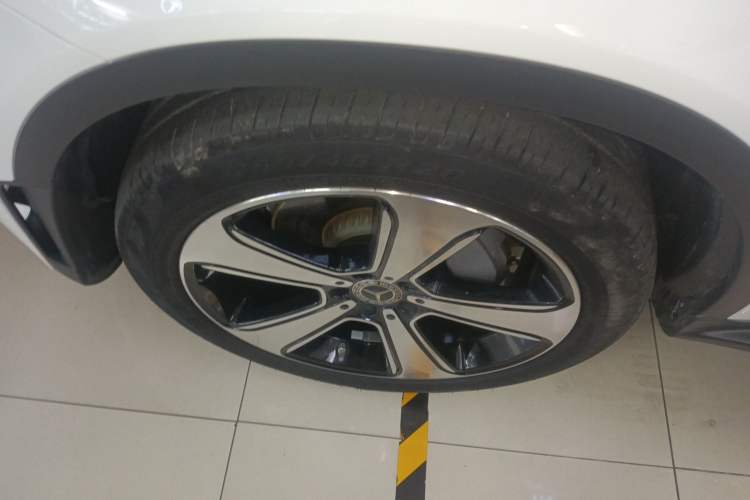 Used Mercedes-Benz GLC 2022 GLC 300 L 4MATIC Dynamic Edition Prestige Model Left Front Wheel Hub