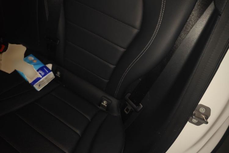 Used Mercedes-Benz GLC 2022 Facelift GLC 260 L 4MATIC Luxury Edition Left Rear Seat