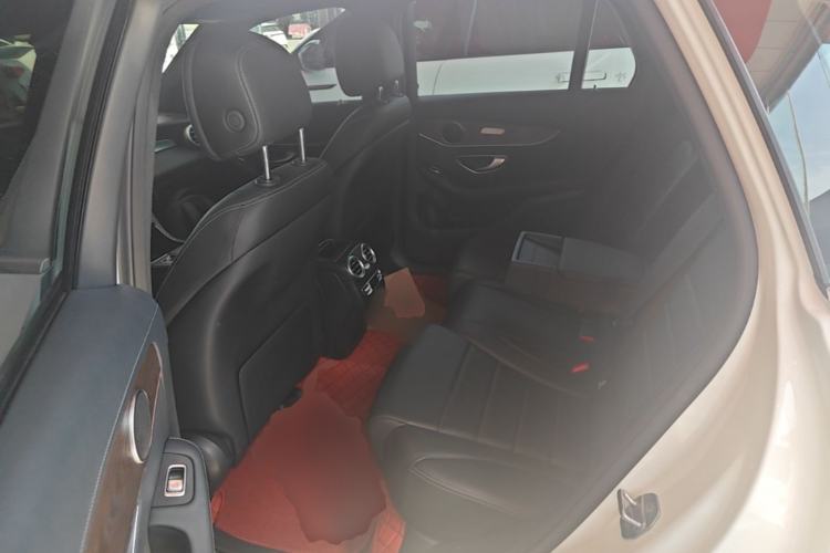 Used Mercedes-Benz GLC 2022 Facelift GLC 260 L 4MATIC Luxury Edition Left Rear Seat