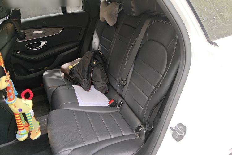 Used Mercedes-Benz GLC 2022 Second Facelift GLC 260 L 4MATIC Luxury Edition Left Rear Seat