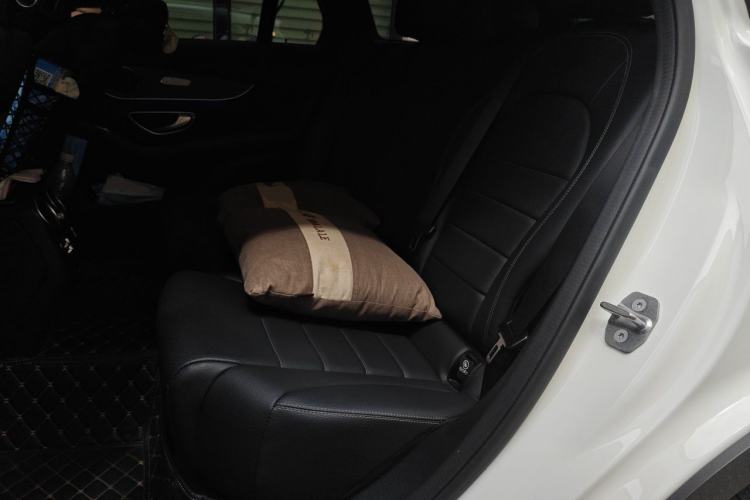 Used Mercedes-Benz GLC 2022 Refreshed GLC 300 L 4MATIC Dynamic Edition Prestige Version Left Rear Seat