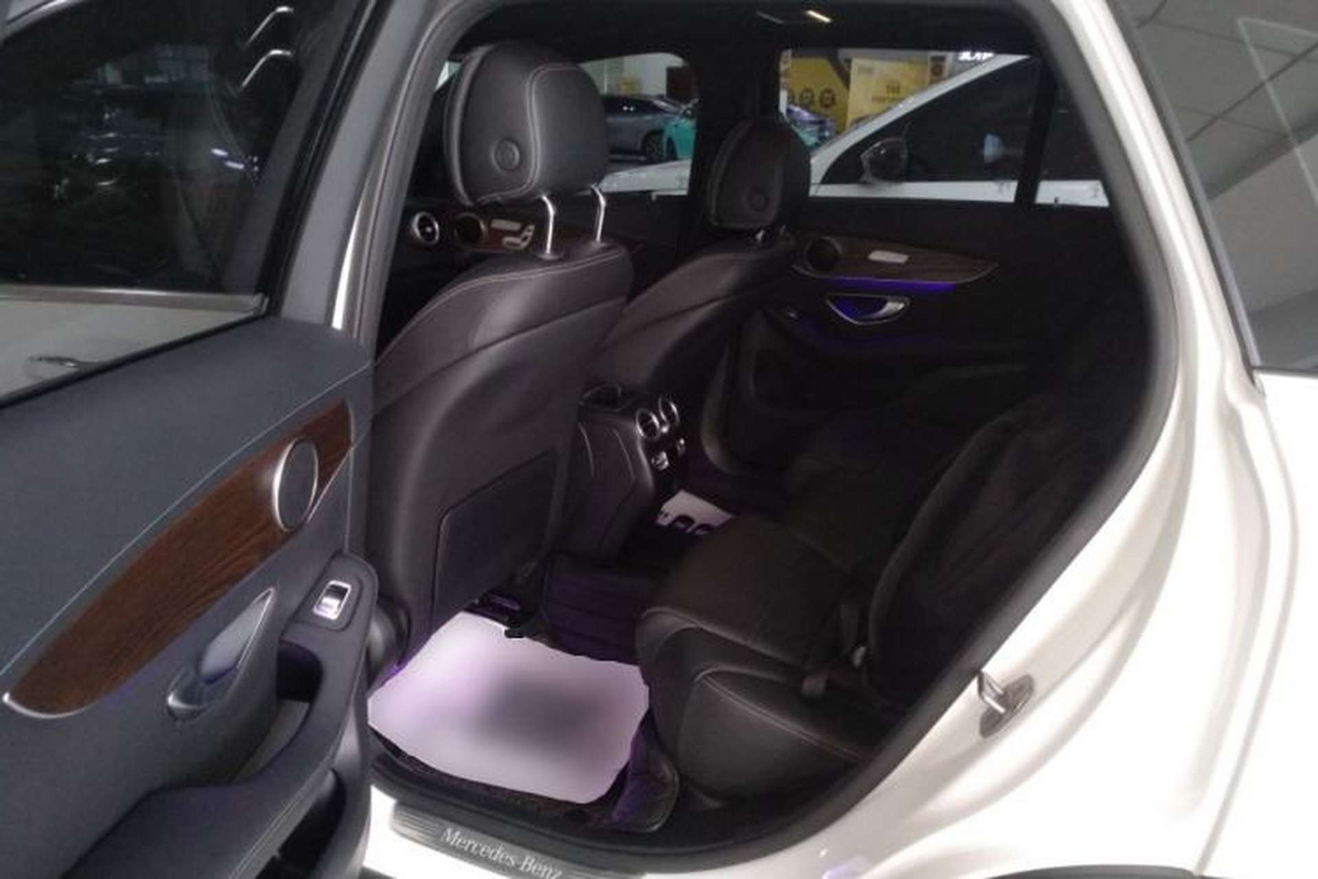 Used Mercedes-Benz GLC 2022 Refreshed GLC 300 L 4MATIC Dynamic Edition Prestige Version Left Rear Seat