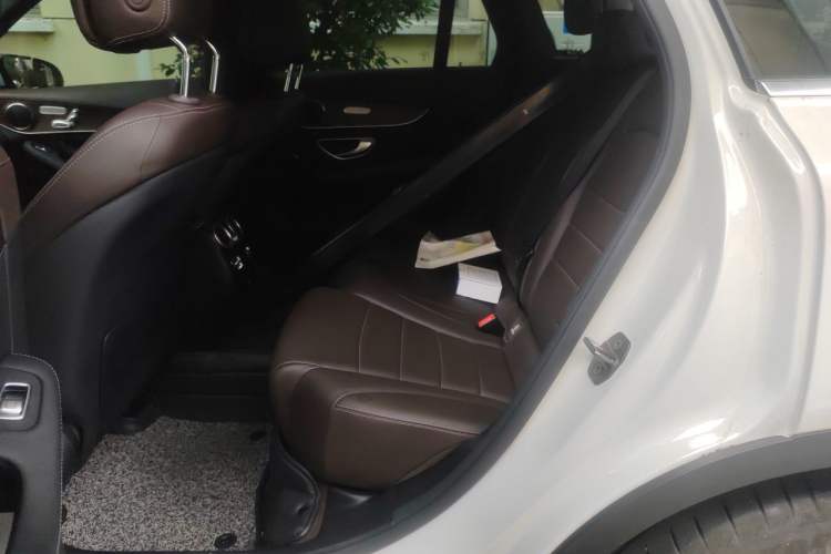 Used Mercedes-Benz GLC 2022 Second Facelift GLC 260 L 4MATIC Luxury Edition Left Rear Seat