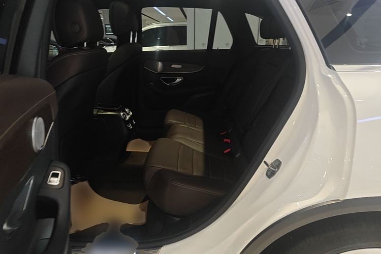 Used Mercedes-Benz GLC 2022 Refreshed GLC 300 L 4MATIC Dynamic Edition Prestige Version Left Rear Seat