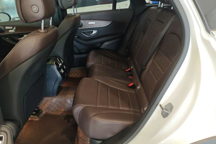 Used Mercedes-Benz GLC 2022 Refreshed GLC 300 L 4MATIC Dynamic Edition Left Rear Seat