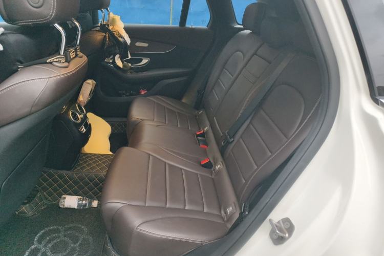 Used Mercedes-Benz GLC 2022 Second Facelift GLC 260 L 4MATIC Luxury Edition Left Rear Seat